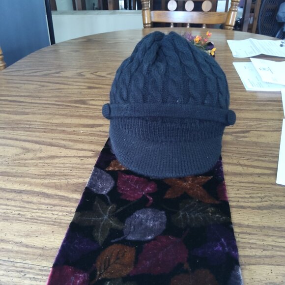 KNIT WINTER HAT - Picture 4 of 16